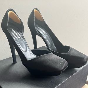 Size 37 Jil Sander Satin D’Orsay pumps